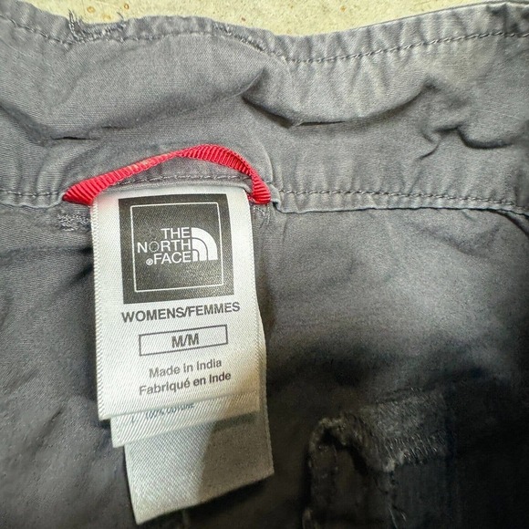 The North Face Women TNF Outdoors Capri Pants Flat Front Pockets Gray Medium - Picture 3 of 10